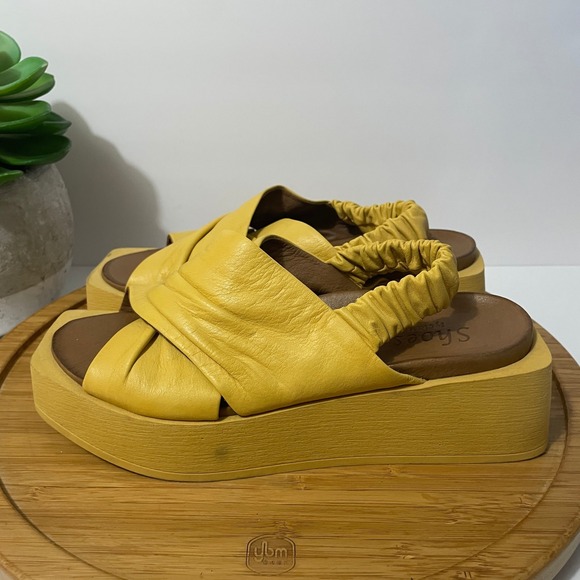 Shoes‎ Claydia Cris Cross Platform Sandal Yellow Leather Square Toe Slide Sz 6.5 - Picture 1 of 9